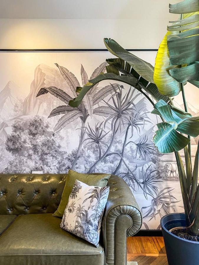 Exclusive Top Floor 2-Bedroom Flat ミラノ エクステリア 写真