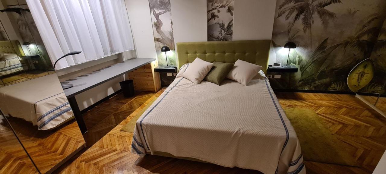 Exclusive Top Floor 2-Bedroom Flat ミラノ エクステリア 写真
