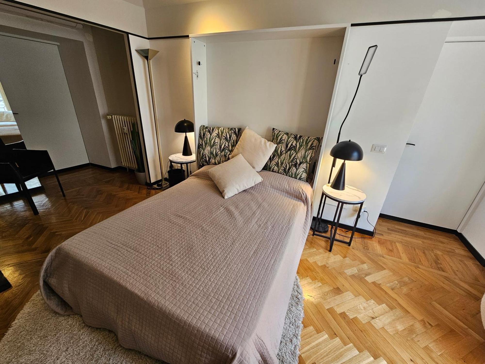 Exclusive Top Floor 2-Bedroom Flat ミラノ エクステリア 写真