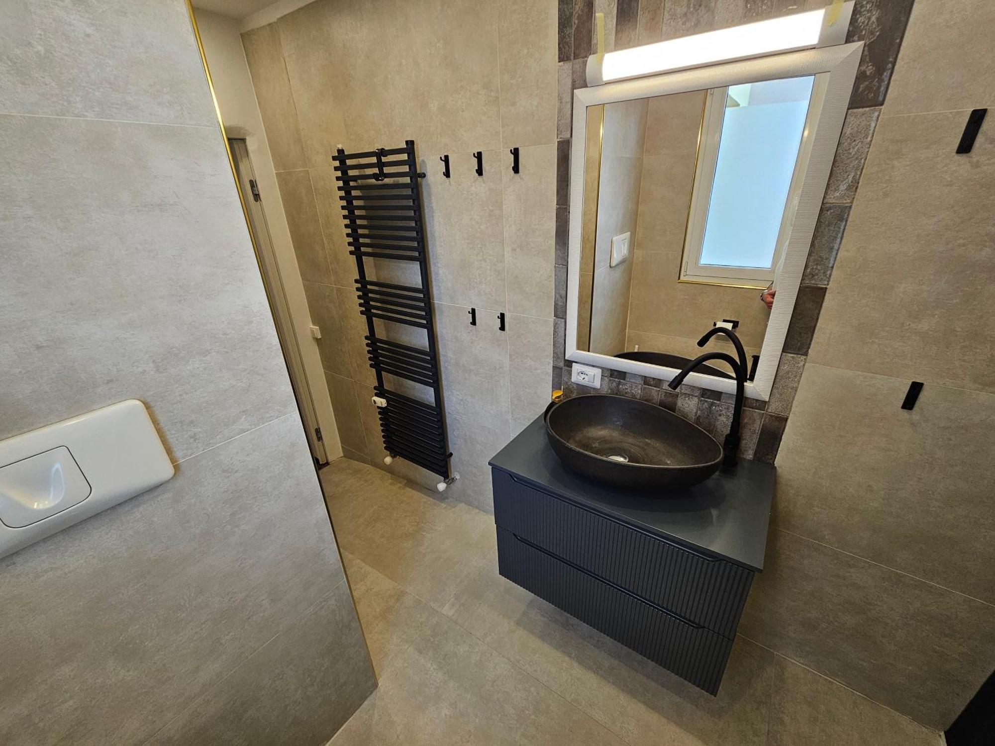 Exclusive Top Floor 2-Bedroom Flat ミラノ エクステリア 写真