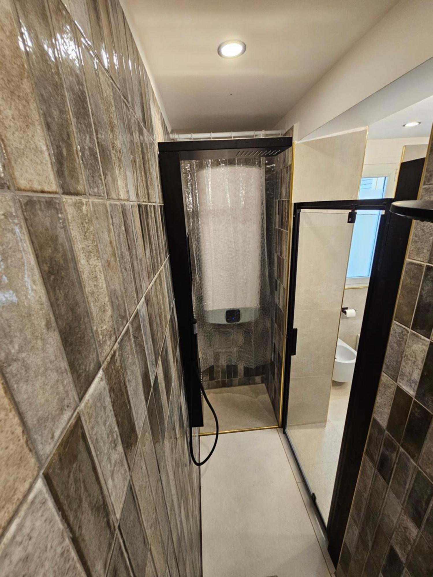 Exclusive Top Floor 2-Bedroom Flat ミラノ エクステリア 写真