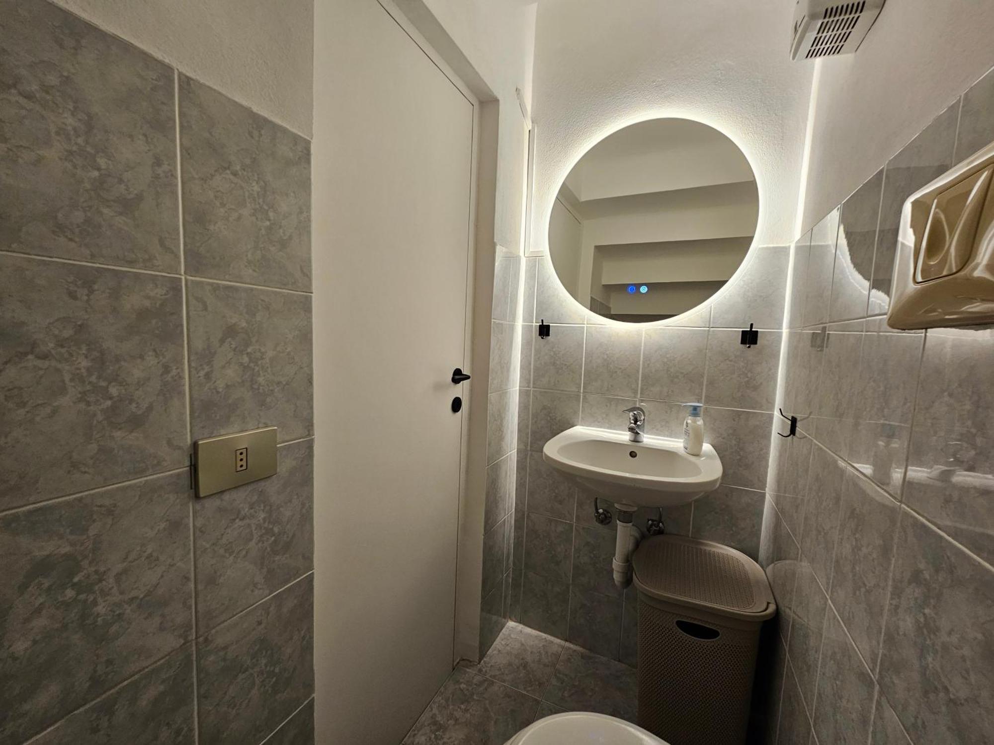 Exclusive Top Floor 2-Bedroom Flat ミラノ エクステリア 写真