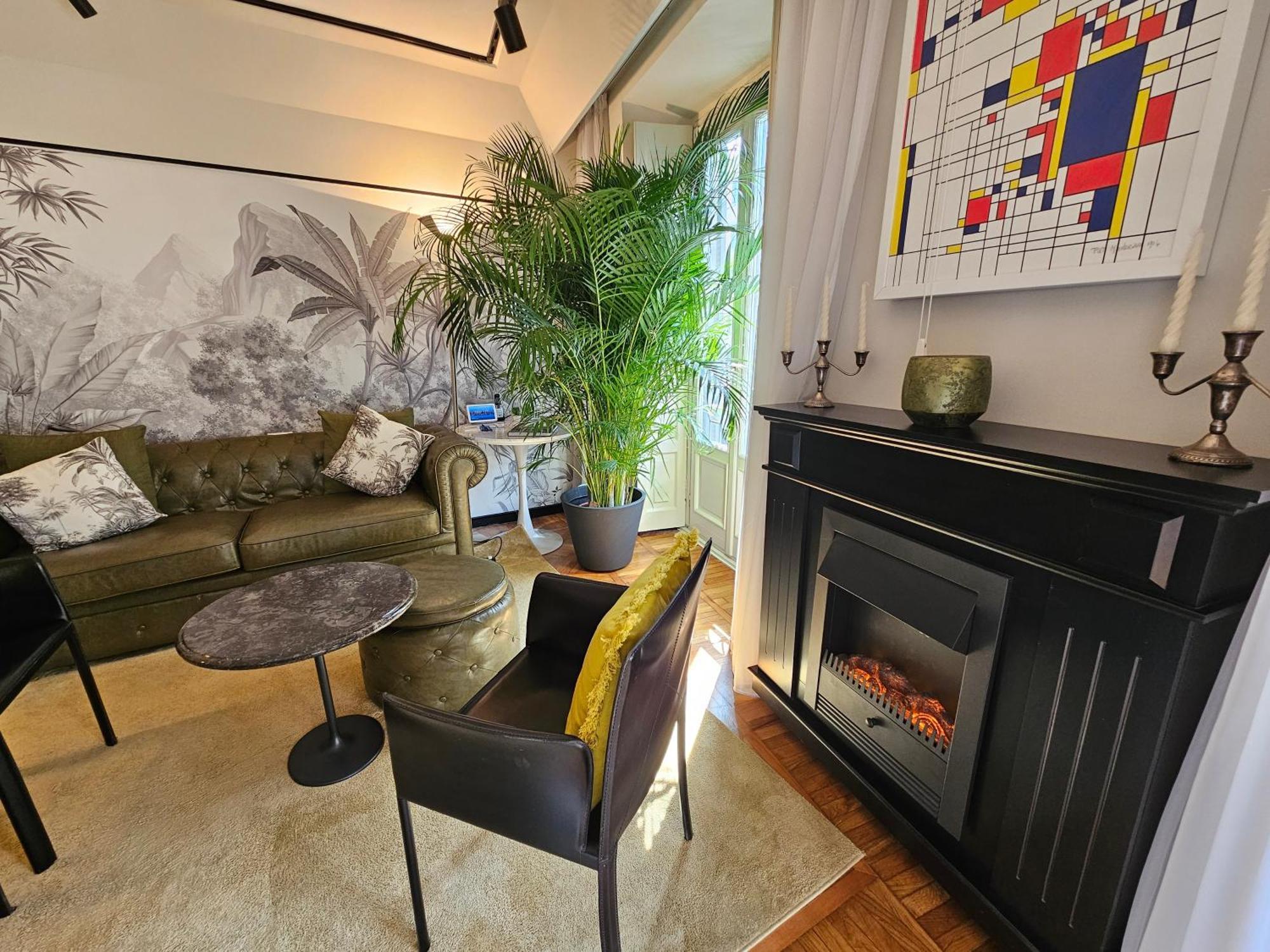 Exclusive Top Floor 2-Bedroom Flat ミラノ エクステリア 写真
